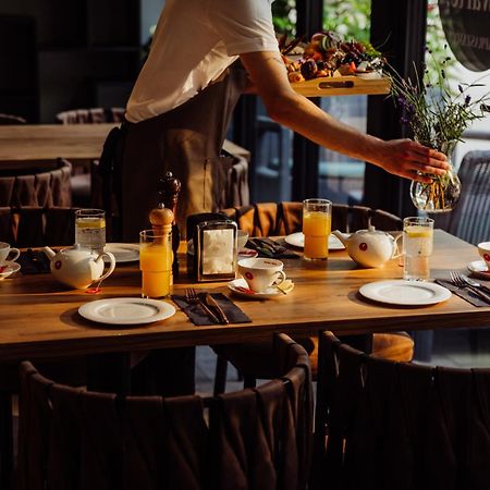 ウストカ Cristal Bed & Breakfast エクステリア 写真